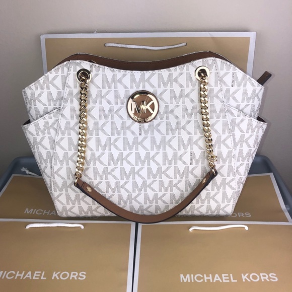 Michael Kors Handbags - ⭐️Michael Kors⭐️ Signature Chain Shoulder Tote
